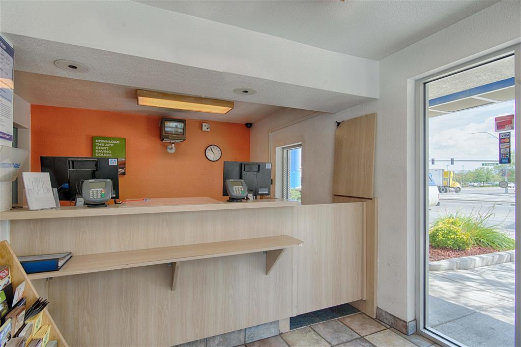 Motel 6-Reno, Nv - Virginia Plumb Interno foto